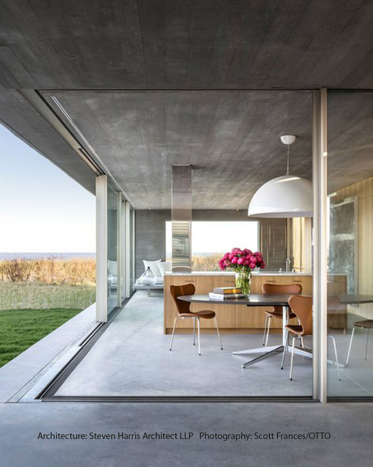 Architecture: Steven Harris Architect LLP |
Photography: Scott Frances/OTTO